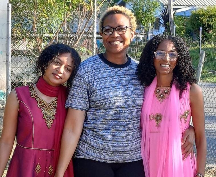 Family teen budget fashion style