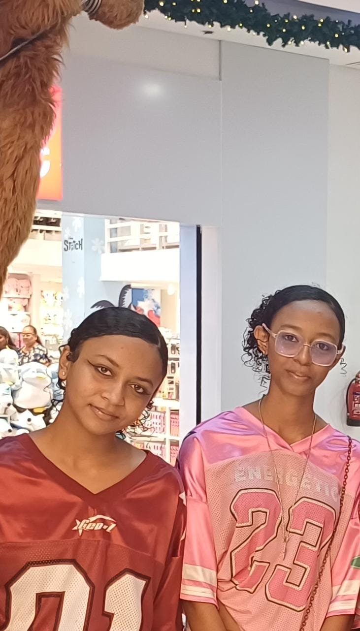 Selima and Taylor teen budget fashion